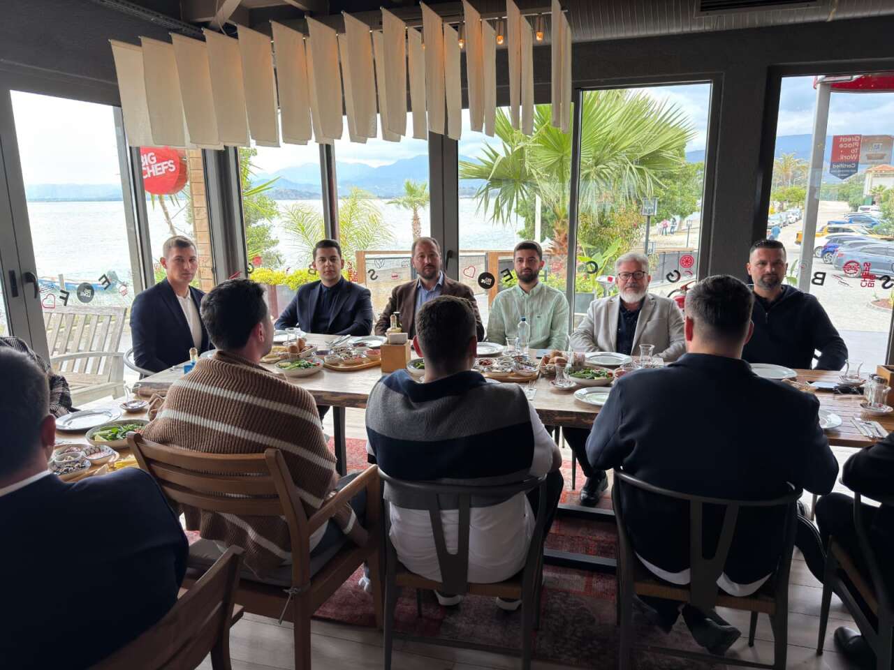 ​AK Parti Muğla İl Başkanı Cengizhan Güngör Fethiye’de Gençlerle Buluştu 2
